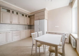 4-комн. квартира - ЖК Английский Квартал